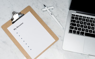 香港薪俸税个人免税额：2025/26完整指南